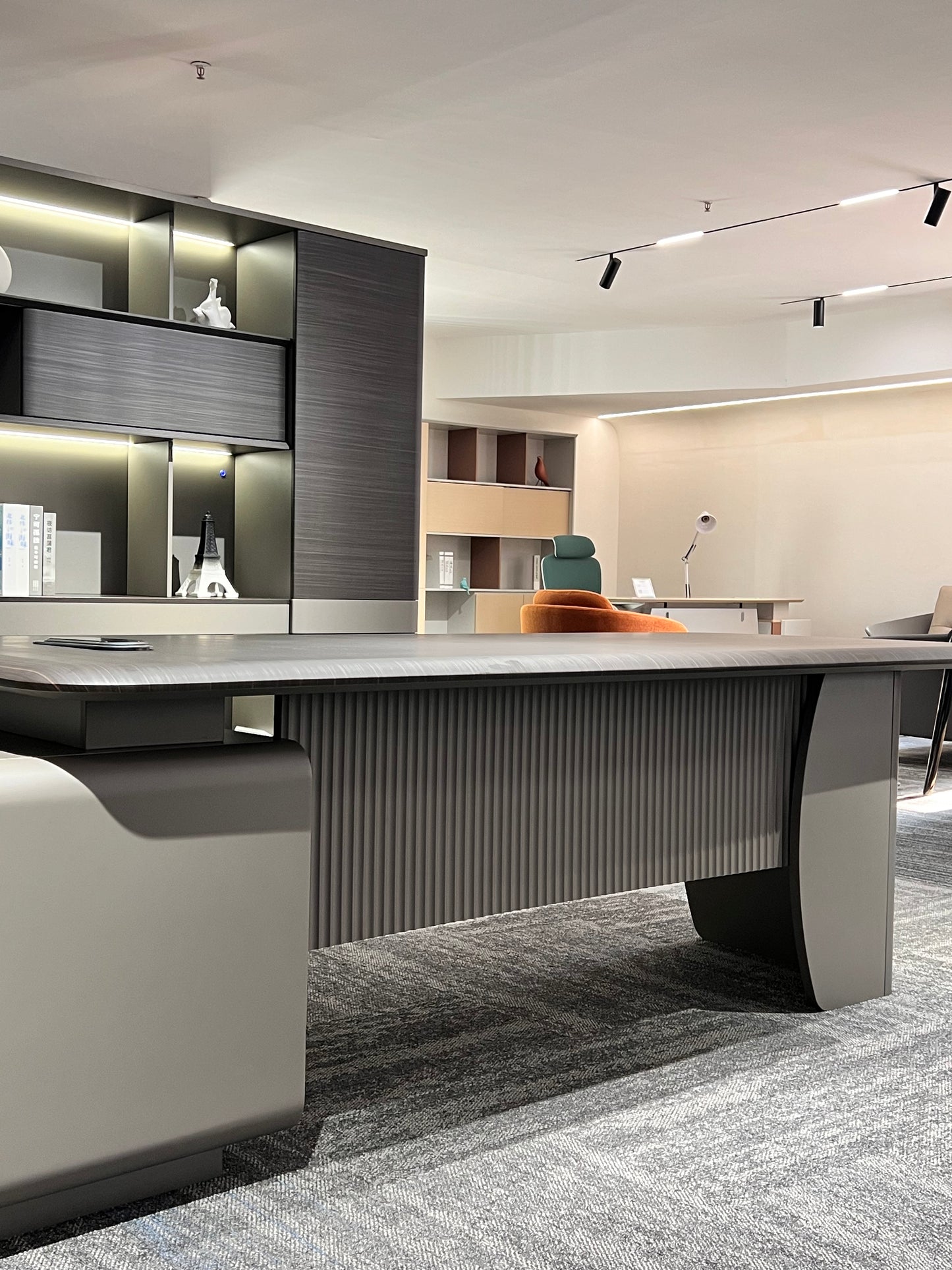 NestWorks Office Curved Desk
