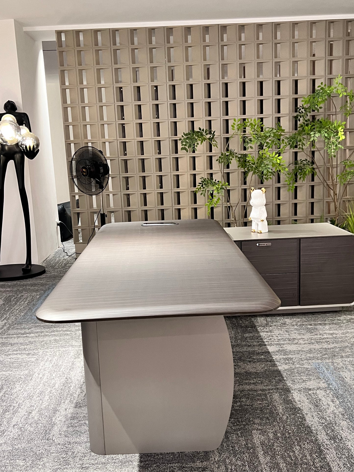 NestWorks Office Curved Desk