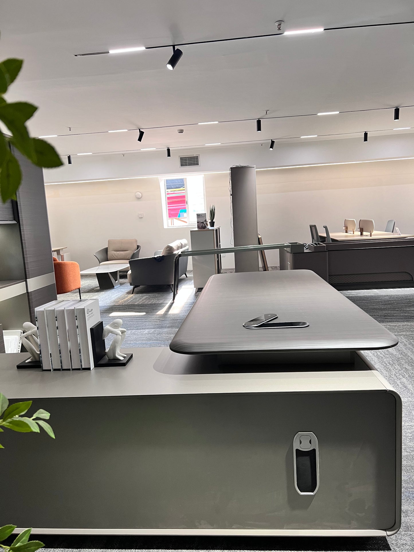 NestWorks Office Curved Desk