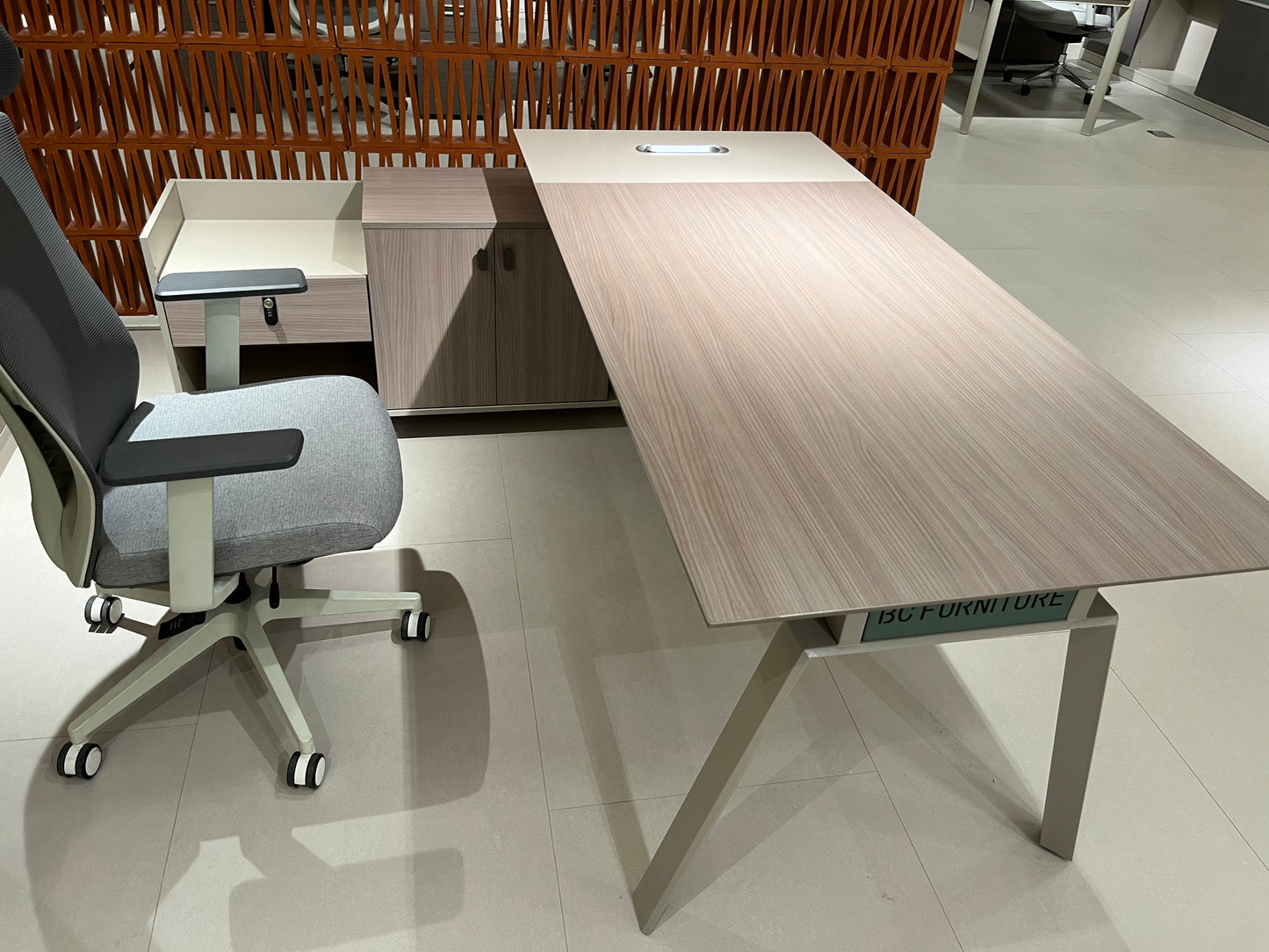 NestWorks Office Flex Desk