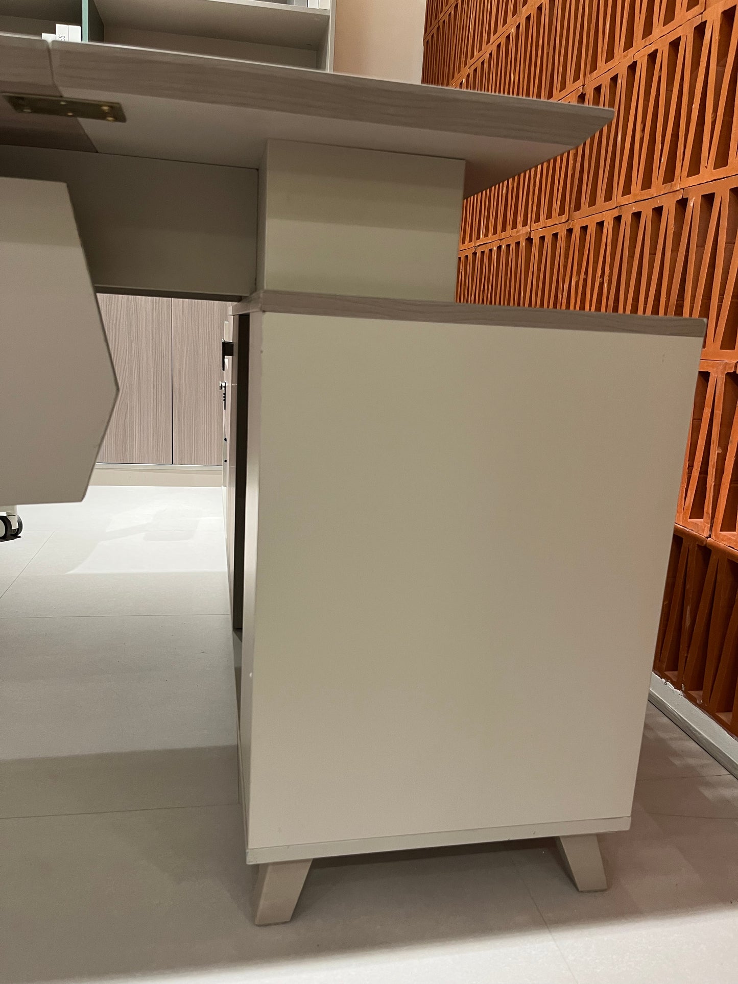 NestWorks Office Flex Desk