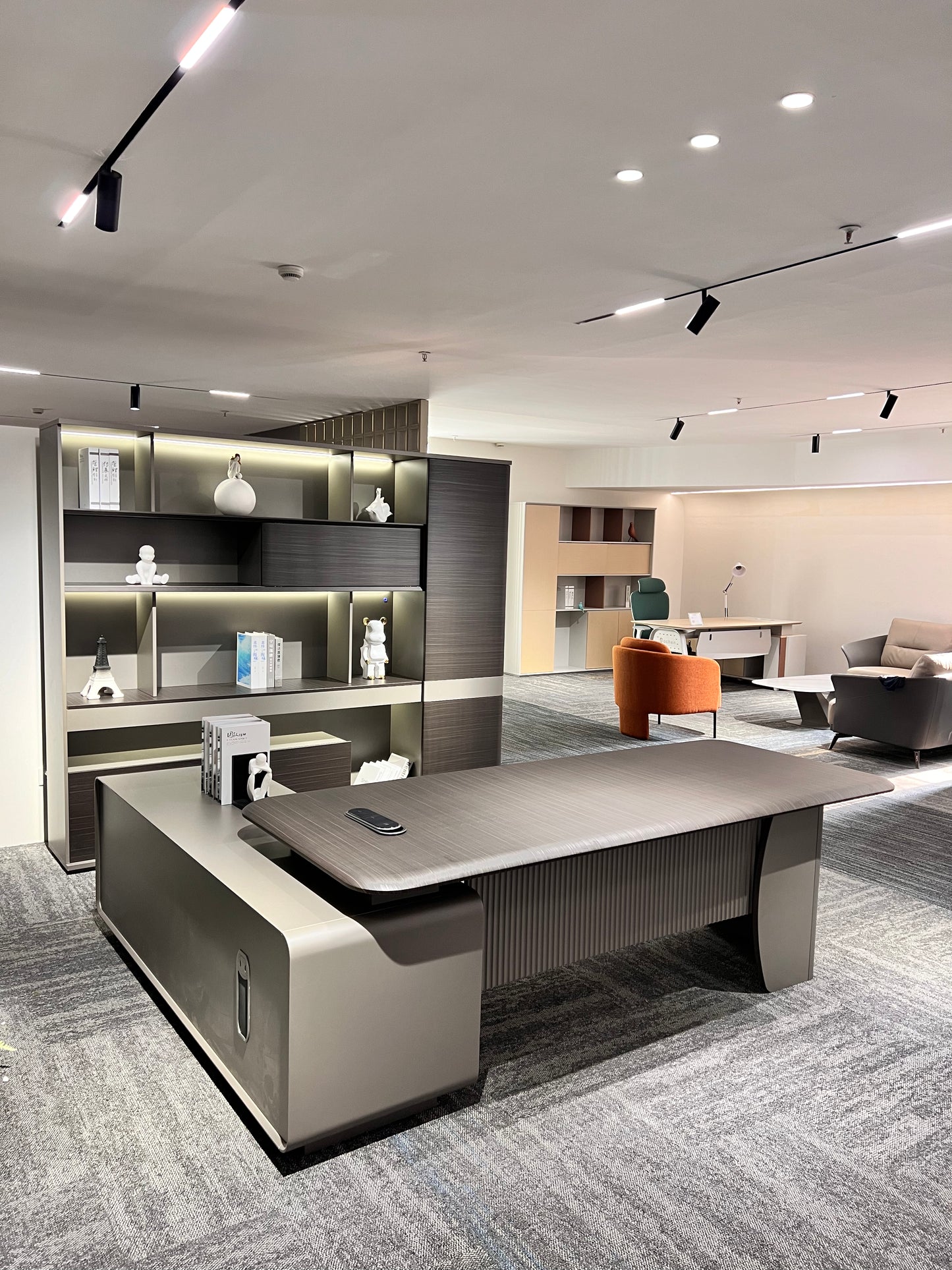 NestWorks Office Curved Desk