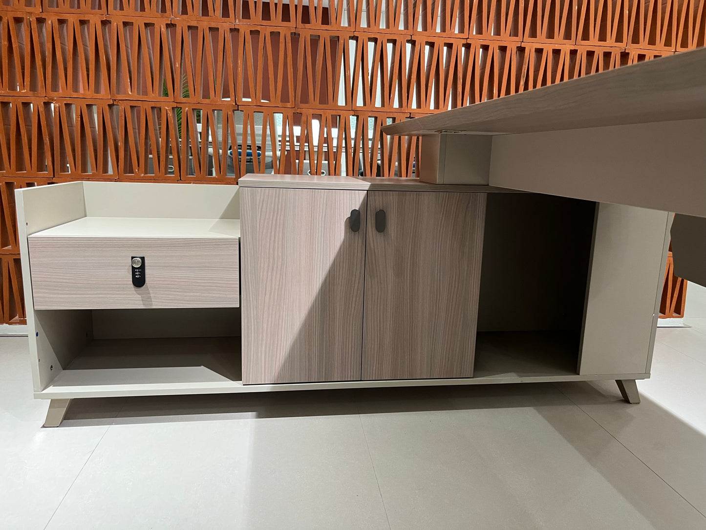 NestWorks Office Flex Desk